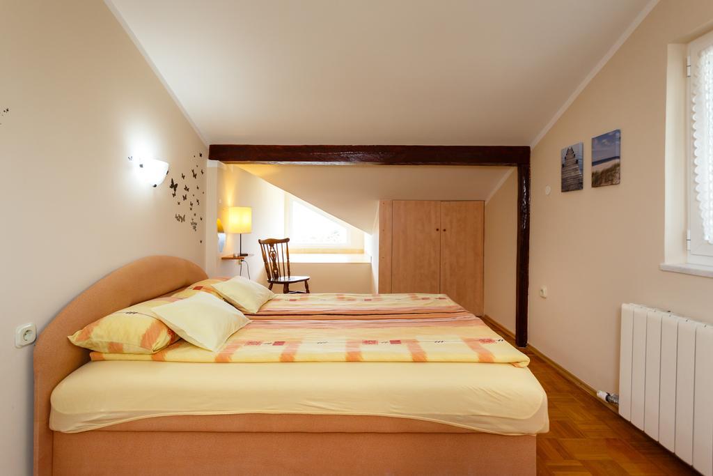 Apartments Villa Elizabet Malinska Exterior foto